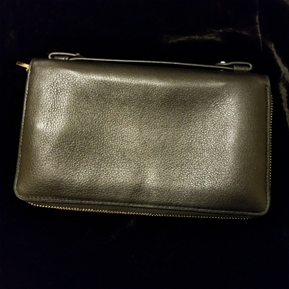 Tory Burch Landon Large Travel Wallet Clutch - Picture 3 of 6